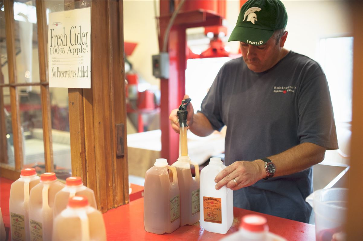 Robinette's Apple Cider