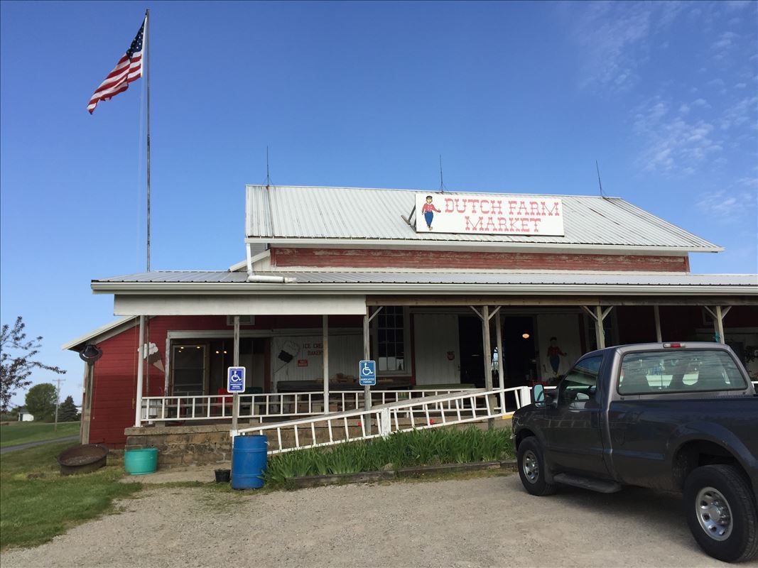Dutch Farm Market Stand